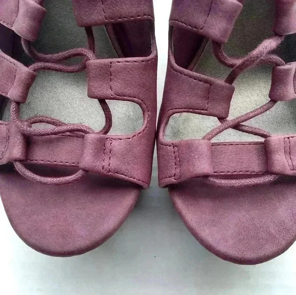 Guess Women's Purple Block Heel Shoes Sz 7.5 M - Picture 3 of 9